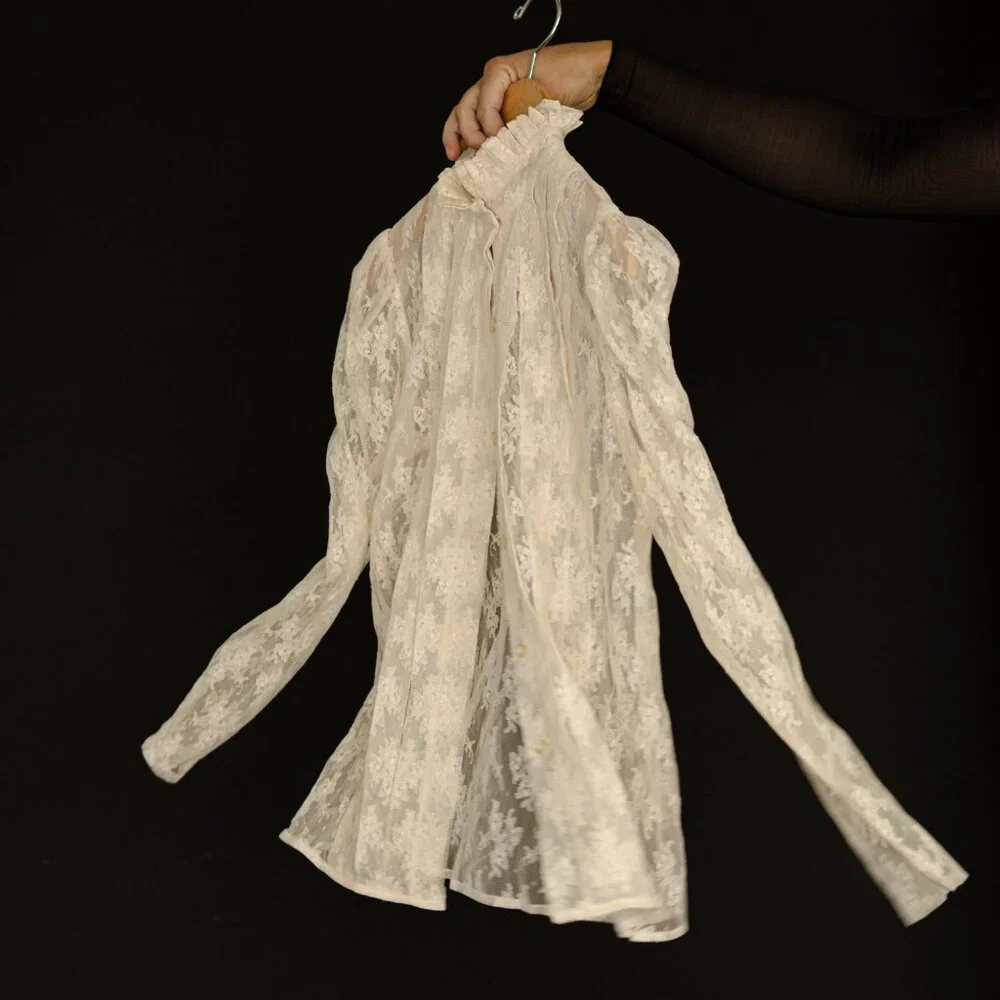 Vintage Lace Top - Picture 3 of 8